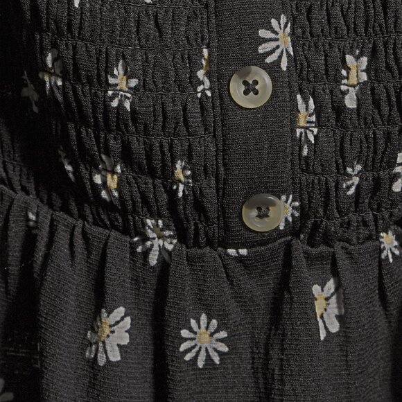 Nwt No Boundaries Juniors' Flutter Sleeve Smocked Top - Picture 7 of 7